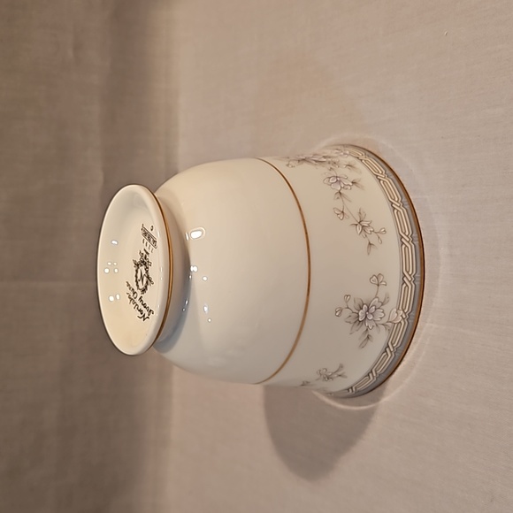 NEW Noritake Salzburg 7299 Footed Cup & Saucer Ivory China - Picture 12 of 16